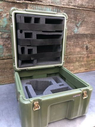 20x20x19 " Pelican Hardigg Military Transport Storage Case Pristine
