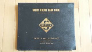 Vintage Skelly Oil Company Credit Card Guide Book