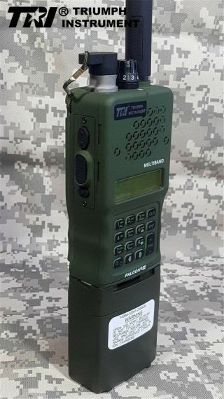 US Stock TRI AN/PRC 152 Multiband 12.  6V 10W Handheld Radio MBITR Alu Shell 2