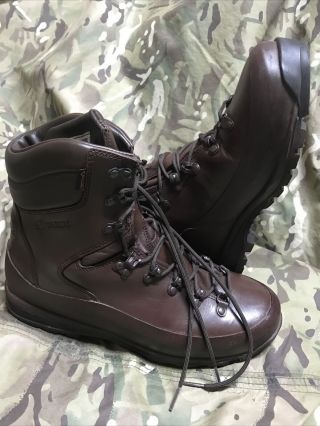 British Issue Brown Cold Wet Weather Iturri Boots Worn Once Size 10 M