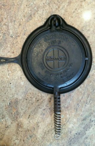 Griswold Cast Iron Waffle Maker American 8,  885/886,  Low Base