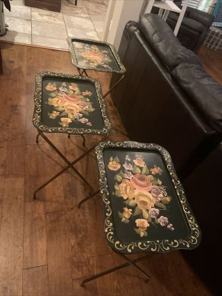 Vintage Metal Tv Trays With Stands Black With Flowers Floral Roses - Set Of 3