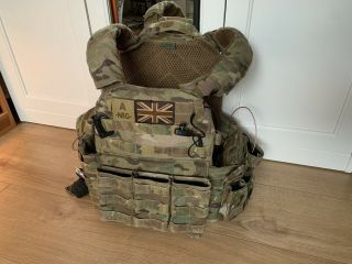 Warrior Dcs Plate Carrier With Sapi Plates And Pouches Body Armour