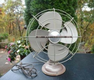 Vtg 1950s Westinghouse 2 - Speed 12” Oscillating Fan 12la4 (4693) Great