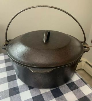 Old Antique Wagner Ware Cast Iron Dutch Oven 5qt.  With Cover Camping Cookware