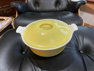 Le Creuset Enameled Cast Iron 22 Dutch Oven And Lid In Elysees Yellow