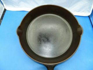 Vintage Griswold Cast Iron Skillet Pan No.  9 Erie Pa,  710 B,  U.  S.  A. 2