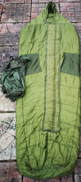 British Army Sleeping Bag Full Zip,  Size Large,  Stuff Sack