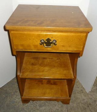 Ethan Allen Heirloom Maple Nutmeg Cabinet Night Stand Table 10 - 5046p