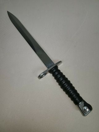 SWISS ARMY STGW 57 BAYONET WITH SCABBARD and Frog Knife 3