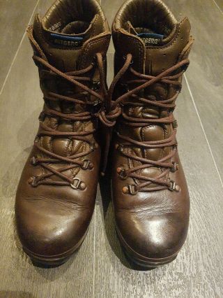 British Army Brown Altberg Defender Boots Issue Size 7 Uk