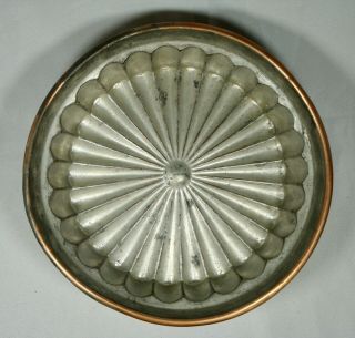 Antique Round Copper Cake or Jelly Mold,  tin lined 3