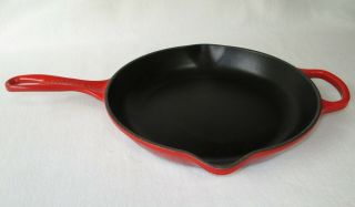Le Creuset Flame Red 26 Double Spout Skillet Frying Pan 10.  5 "