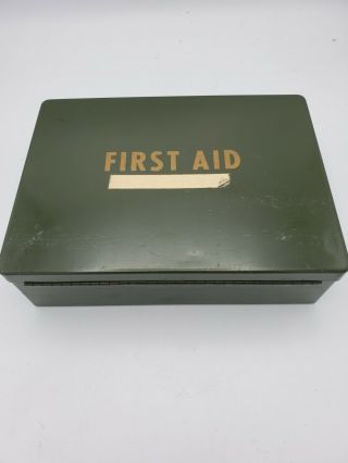 Vintage Nelson Howe First Aid Metal Box