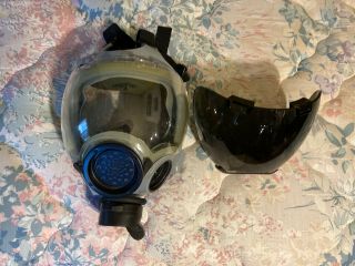 Us Army Msa Mcu - 2/p Gas Mask With Extra Lens