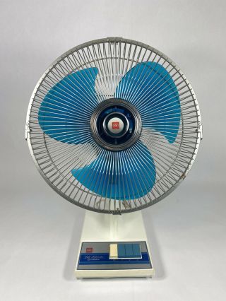 Kdk 3 - Speed 12” Oscillating Desk Fan Blue Blades White Usa E30kt 6.  A2