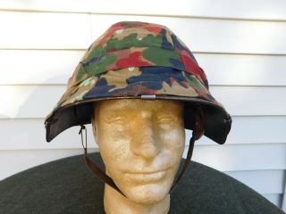 VINTAGE COLD WAR ERA SWISS M18 ARMY HELMET WITH CAMO COVER 2