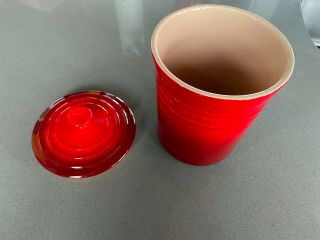 Le crueset cannister cerise red with lid 3