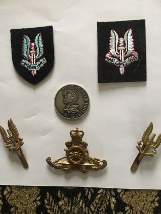 2x Sas Special Air Service Cap Badge 2 Lugs Anodised Aluminium ‘plus Badges Coin