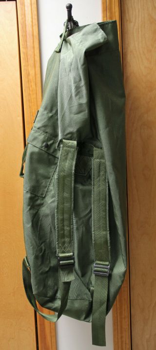 Us Military Od Green Duffel Bag 8465 - 01 - 117 - 8699 Great Shape Back Pack