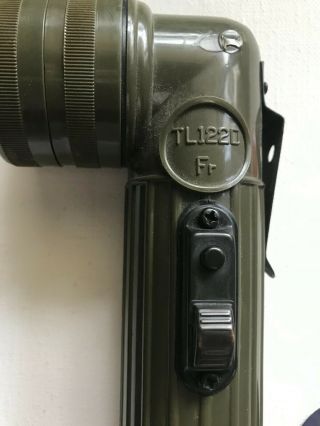VTG US ARMY Military TL 122D GREEN ANGLED FLASHLIGHT w/red,  white,  purple Filters 2