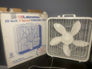 Vintage Lakewood 20 " Box Floor Window Fan 3 Speed Model 200i W/ Box
