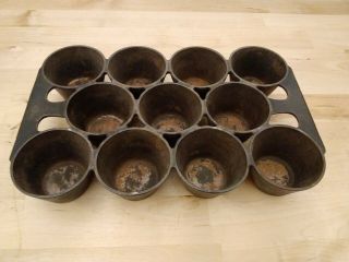 Vintage Pre - Griswold Erie No.  10 Cast Iron Pop Over Muffin Pan