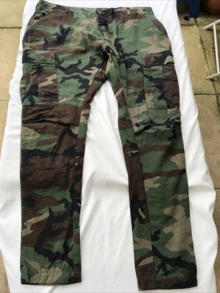 Us Army Woodland Camo Combat Trousers Size Large Regular.  267