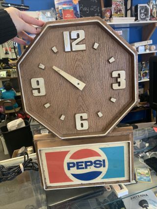 Rear Vintage Pepsi Cola Advertising Wall Clock Sign Battery Operated 14”x20”