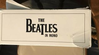 BEATLES in MONO 11 lp box set w/outer slip cover Made in Germany 3