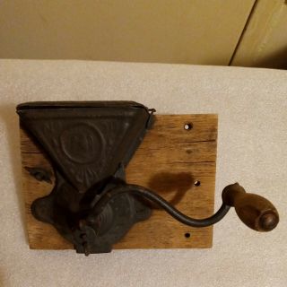 Antique Vtg Cast Iron Tin Charles Parker Co No 50 Wall Mount Coffee Grinder Mill