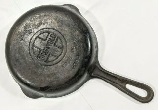 Vintage Griswold No.  3 Small Logo Cast Iron Frying Pan Skillet Erie Pa 709
