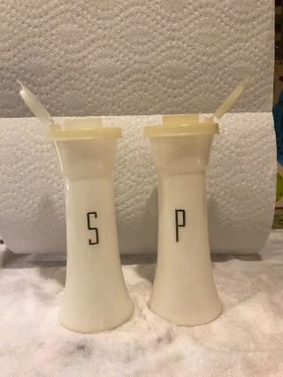 Vintage Usa Tupperware Hourglass Salt And Pepper Shakers Large 6 Inch