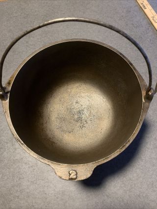 Vintage Cast Iron Bean Pot/kettle Marked Bl On Bottom & 2 On Lip Seasoned