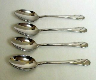 Set Of 4 Mikasa Sweet Pea Soup Spoons 7 3/4 " Gerald Patrick 18/8 Stainless Japan