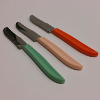 Barely - 3 Vintage Quikut Fiesta Flatware Colorful Dinner Knives