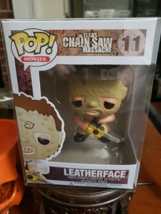Funko Pop Movies Texas Chainsaw Massacre " Leatherface " 11 With Pop Protector