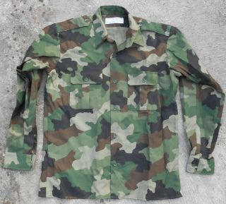 Yugoslavia / Serbia - M93 Camouflage Army Shirt Size 41 Year 2004 Small