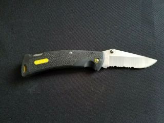 John Deere Buck Knife With Serrated Blade W/case