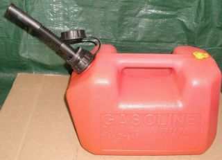 Vintage Blitz Usa Red Plastic Gas Can 2 Gal 8 Oz Vented (old Type) Fast Pouring