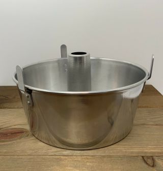 Vtg Mirro Aluminum Bundt Tube Pan With Cooling Legs 10 " Usa 1 Piece