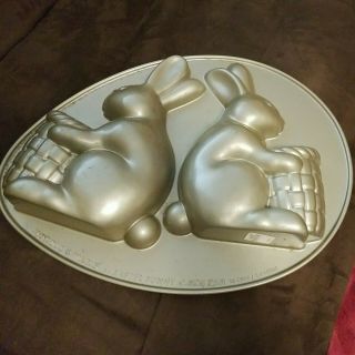 Nordic Ware Bundt Cake Pan Easter Bunny Design Cast Aluminum 10 Cups
