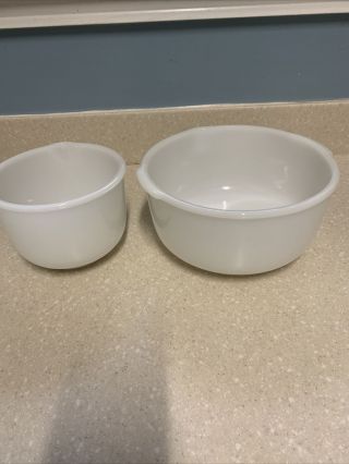 2 Vintage Glasbake Sunbeam Mixer Mixing Bowls White Milkglass Made In Usa