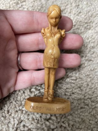 Wwii,  Kilroy Was Here,  Pregnant Girl Figurine Plastic Resin Statue 3.  5 .