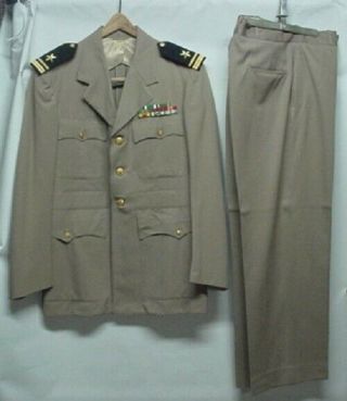 U.  S.  Navy Officer Summer Dress Uniform W/insignia