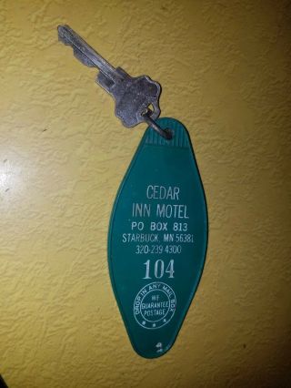 Vintage Cedar Inn Motel Starbuck Minnesota Mn Room Key Fob Keychain