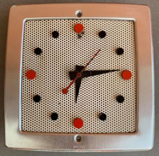 Cool Vintage 50s 60s Nutone Metal Atomic Wall Hanging Clock Mid Century Modern