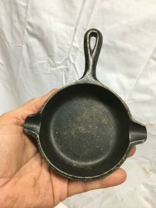 Vintage Wagner Ware 1050 Miniature Cast Iron Skillet Frying Pan Ashtray