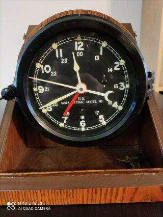 World War 2 (wwii) Army Message Center Chelsea Clock M2 With Wooden Case With.