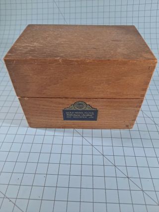 Vintage Wooden Gold Medal Flour Recipe Box,  Holds 3x5 Cards.  B15